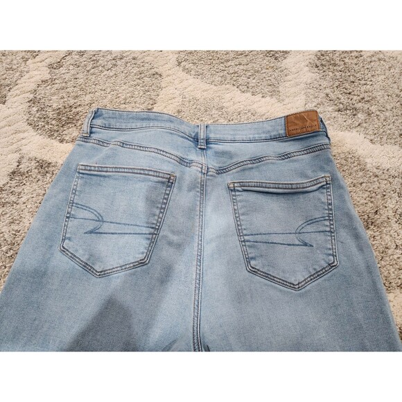 American Eagle Jeans Womens Size 12 Soft Knit Mom Jean Light Wash High Rise - Picture 8 of 9